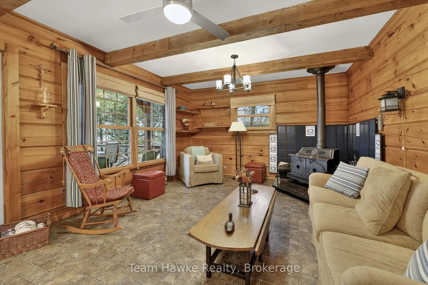 698 Tiny Beaches Road photo 4