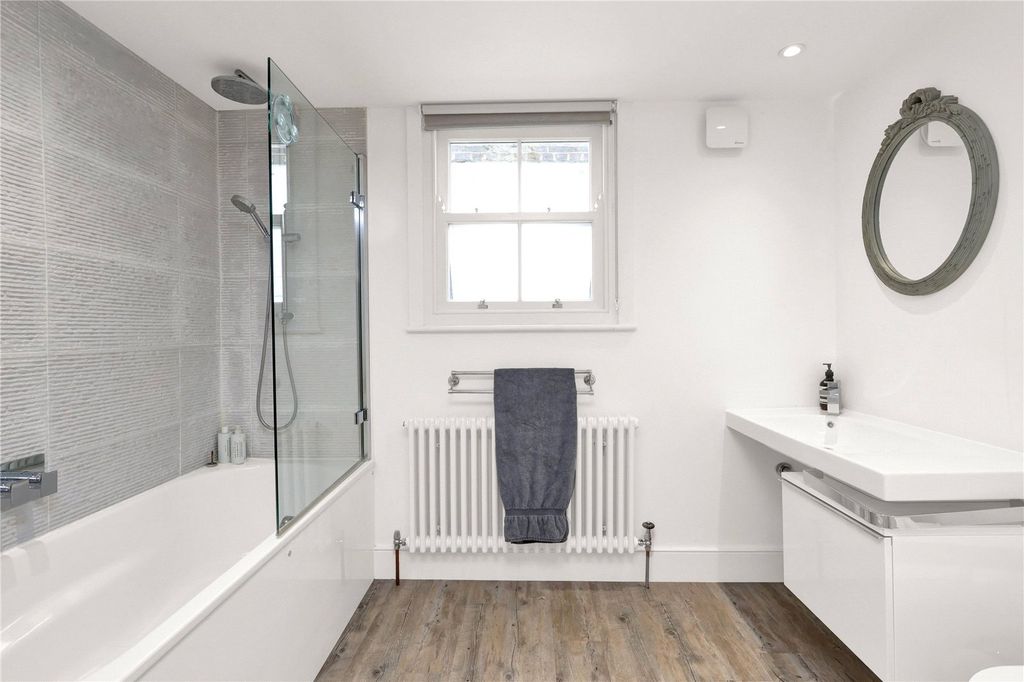 Additional image 17 of 5 bed detached house for saleEsher Green, Esher KT10
