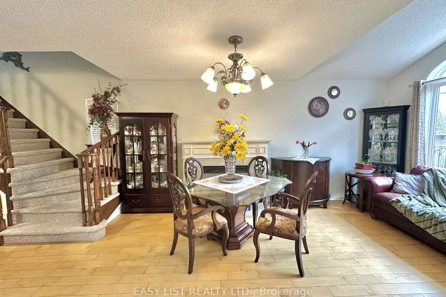 1104 Carding Mill Place photo 5
