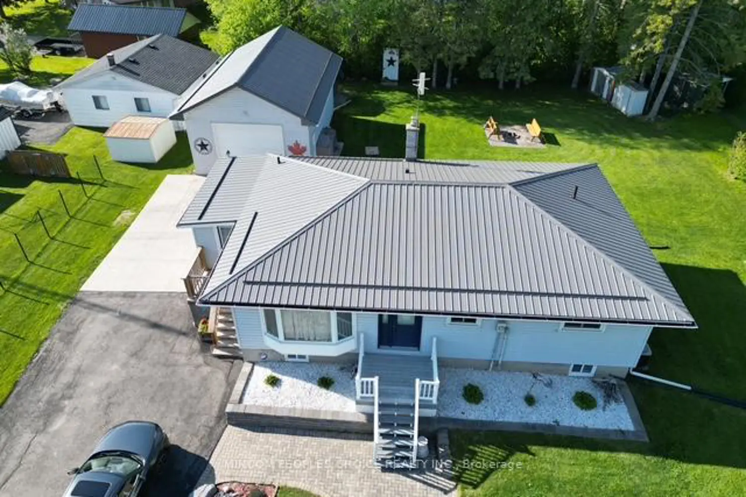 5 Emily Court