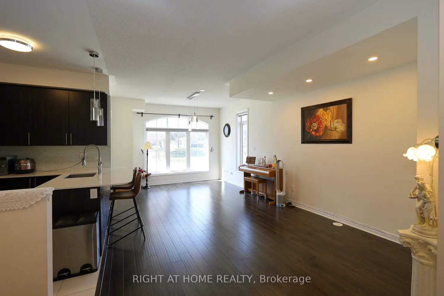 Additional image 3 of 1255 Bridletowne Circle 14
