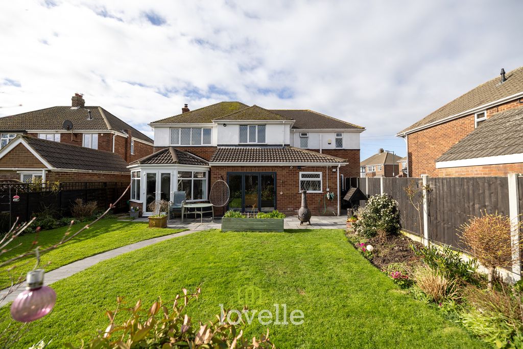 Additional image 2 of 4 bed detached house for saleBeacon Court, Grimsby DN32
