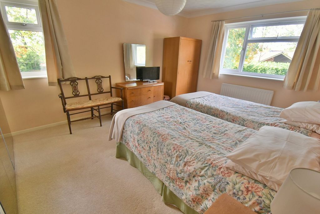Additional image 9 of 2 bed flat for saleBeaufoys Avenue, Ferndown BH22