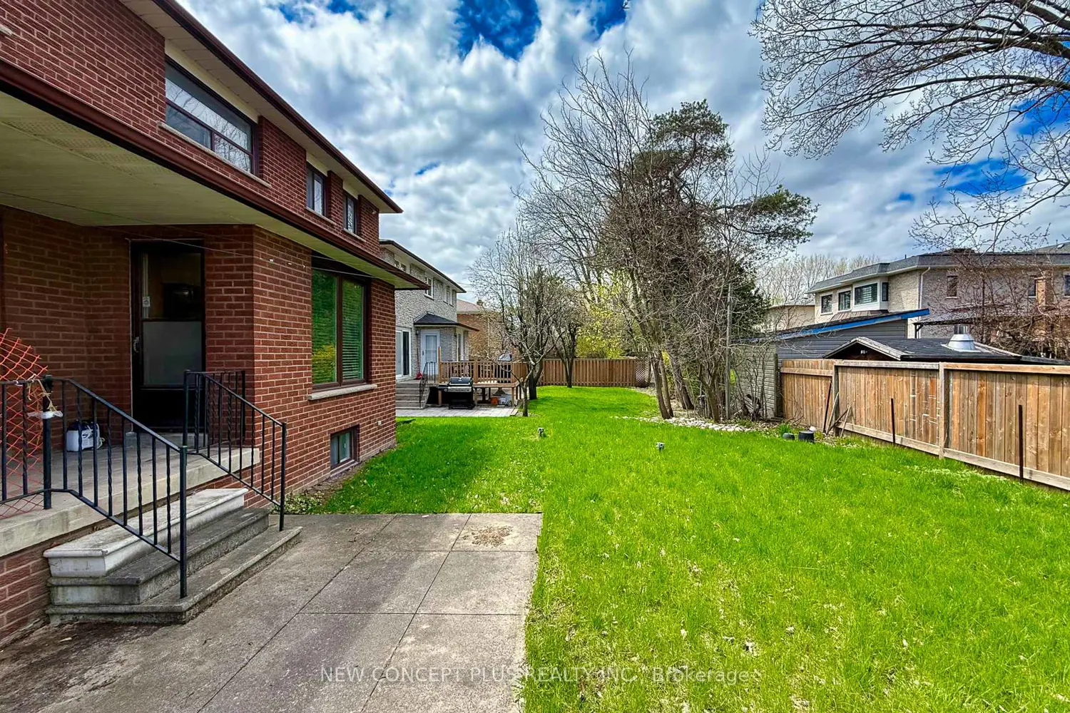Additional image 20 of 92 Charlton Boulevard
