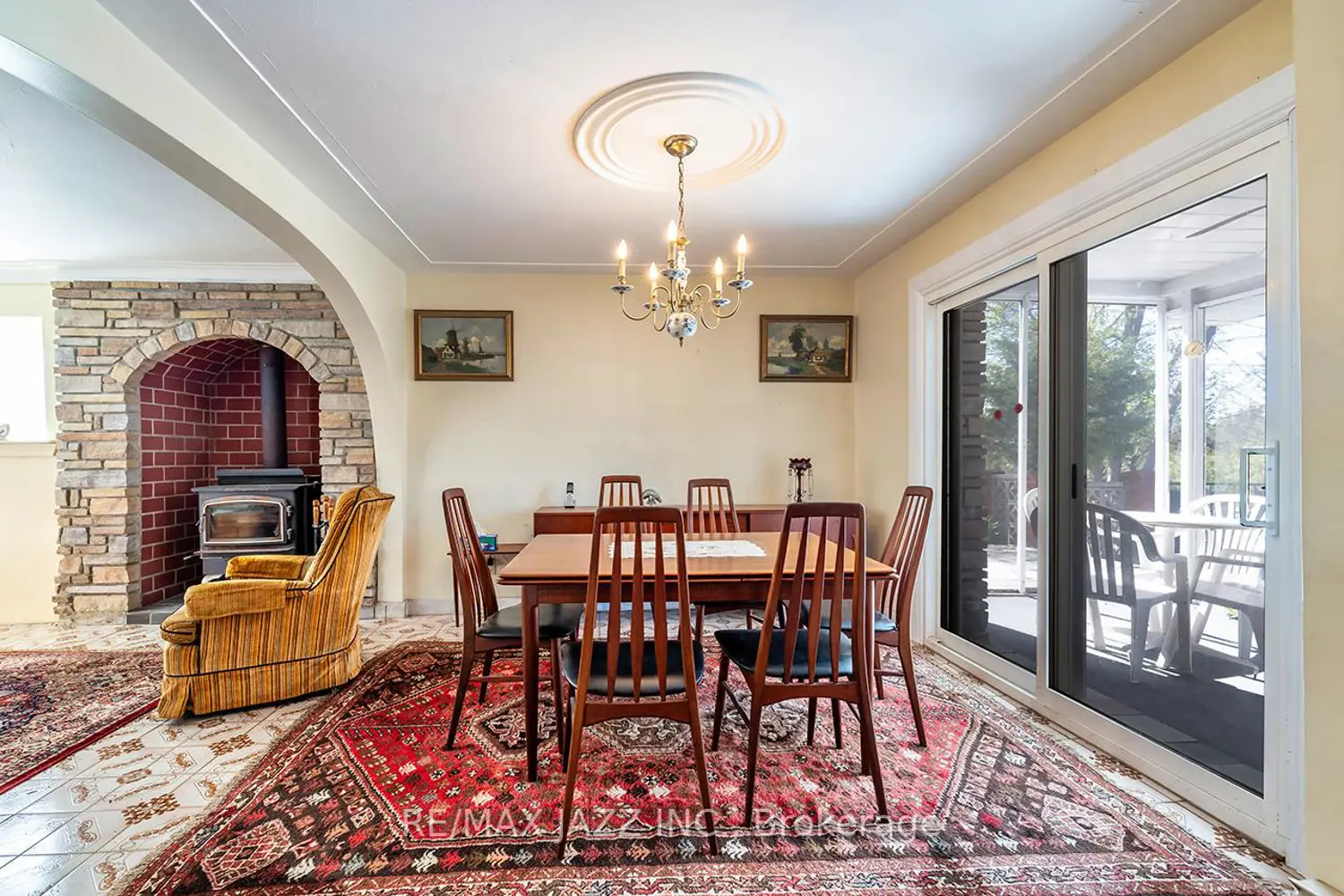 1249 Glen Miller Road photo 4