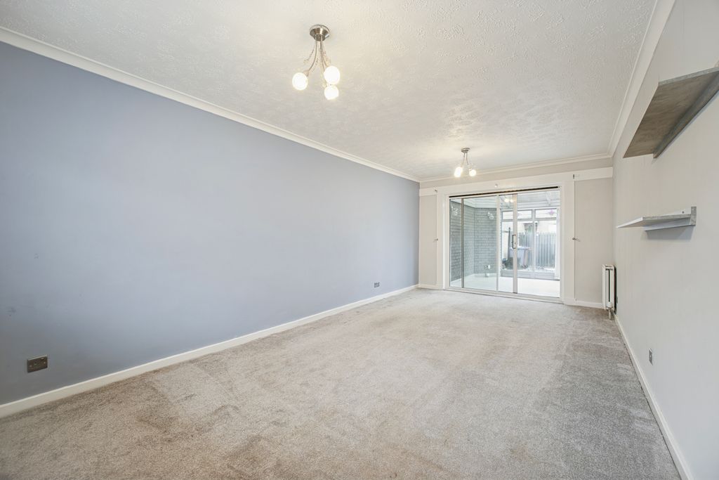 Additional image 4 of 2 bed terraced house for saleBeauly Court, Grangemouth FK3