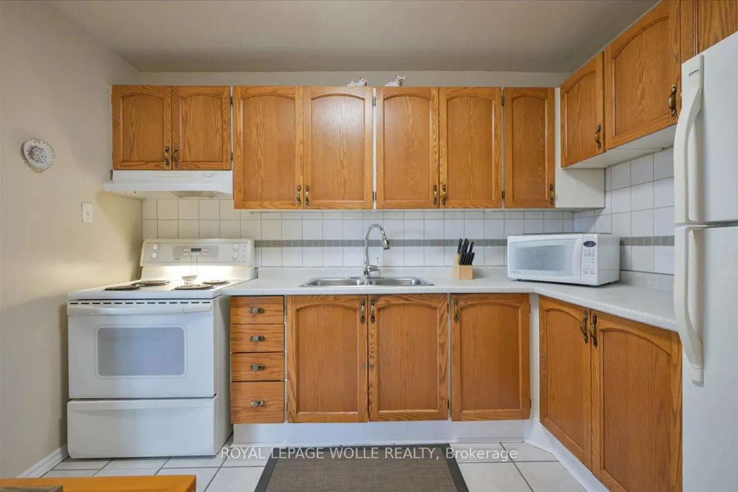 1100 Courtland Avenue 407 photo 4