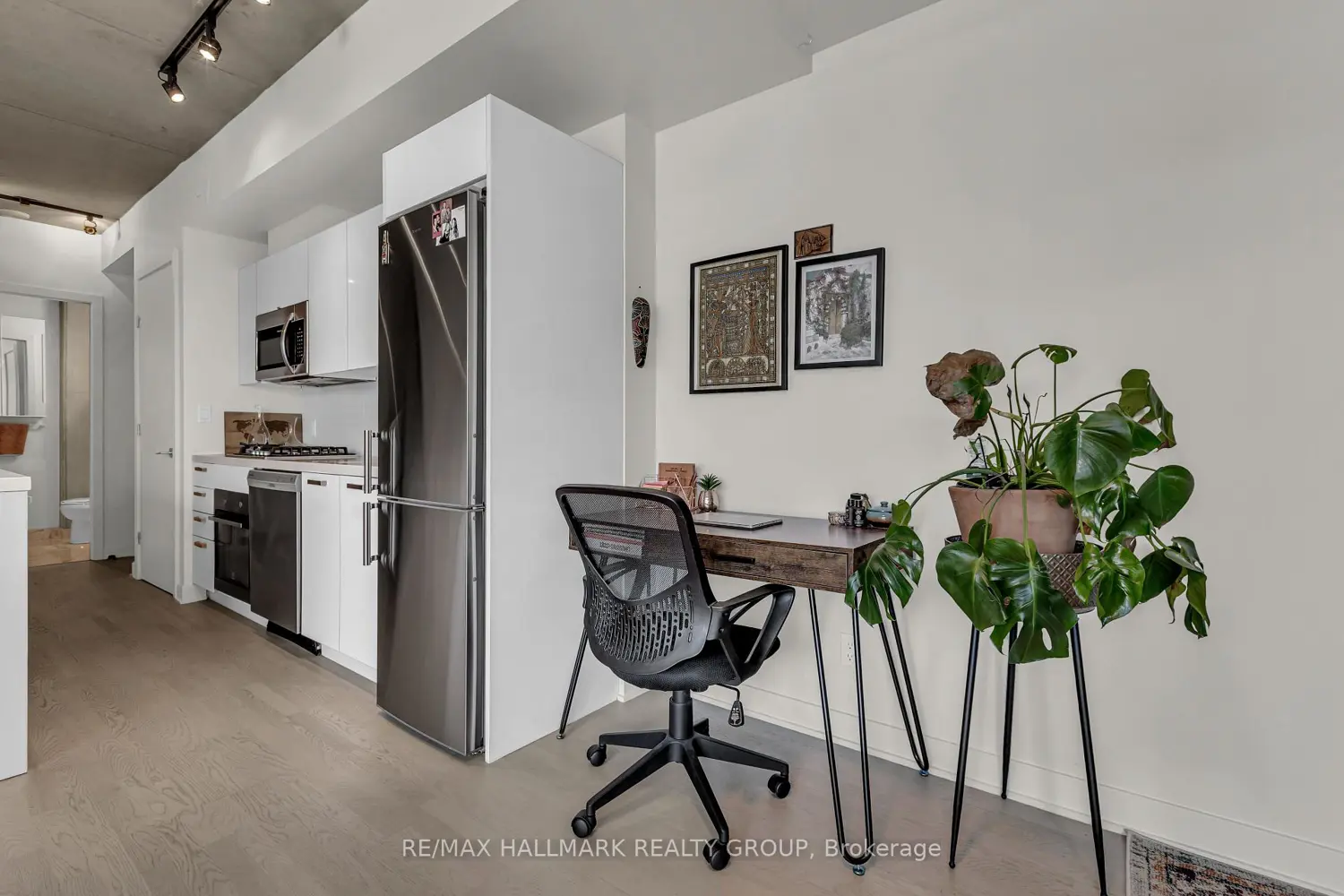 Additional image 7 of 203 Catherine Street 311