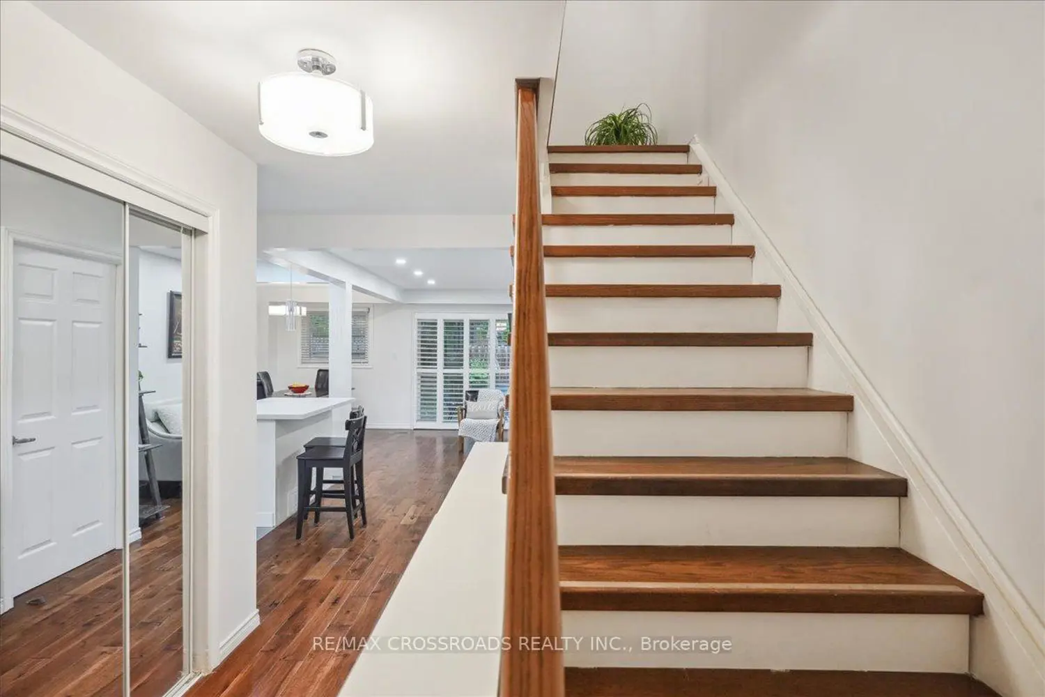 Additional image 8 of 121 L'amoreaux Drive 43