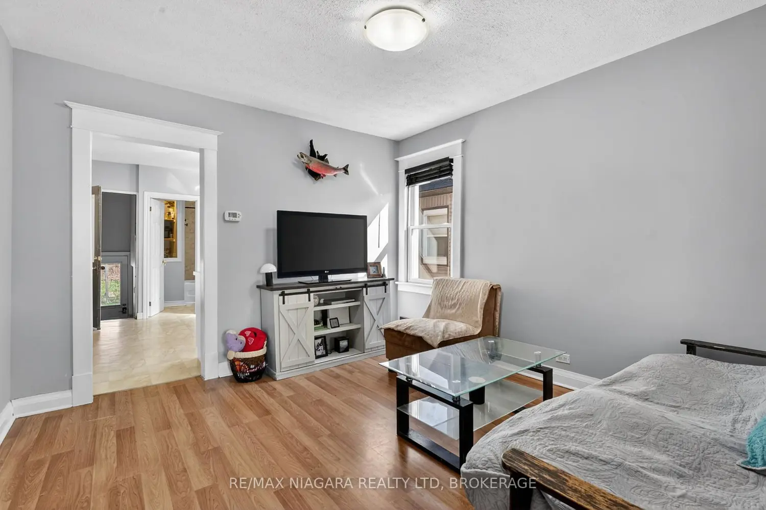 214 Niagara Street photo 3