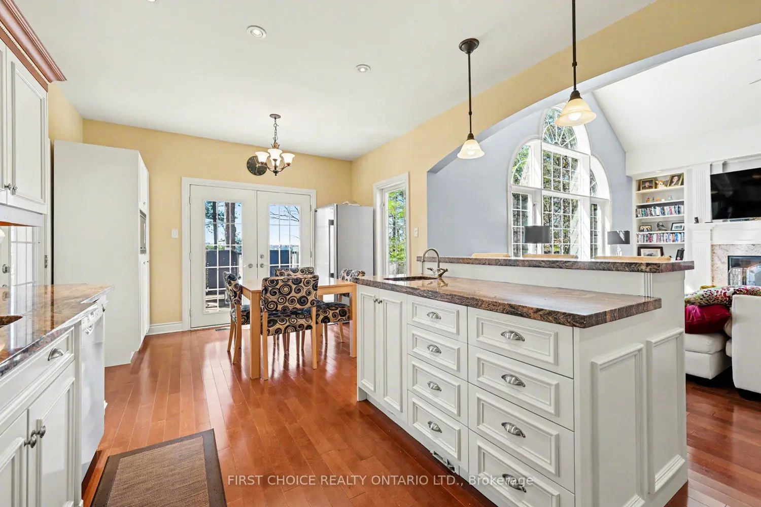 4136 Armitage Avenue photo 3