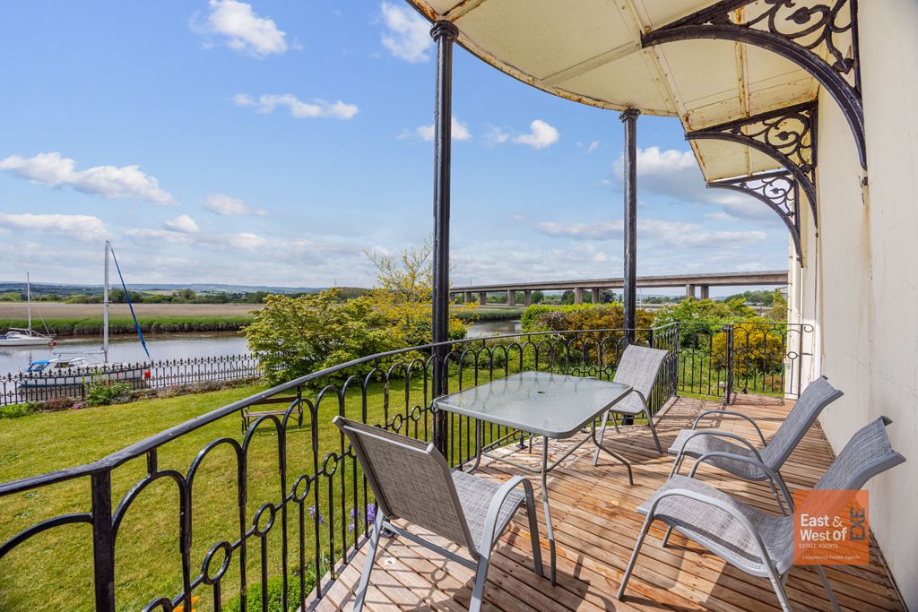 Additional image 2 of 5 bed flat for saleThe Retreat Drive, Topsham, Exeter EX3
