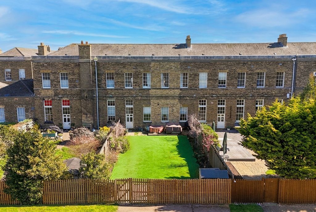 4 bed terraced house for saleThe Great Court Royal Naval Hospital, Great Yarmouth NR30