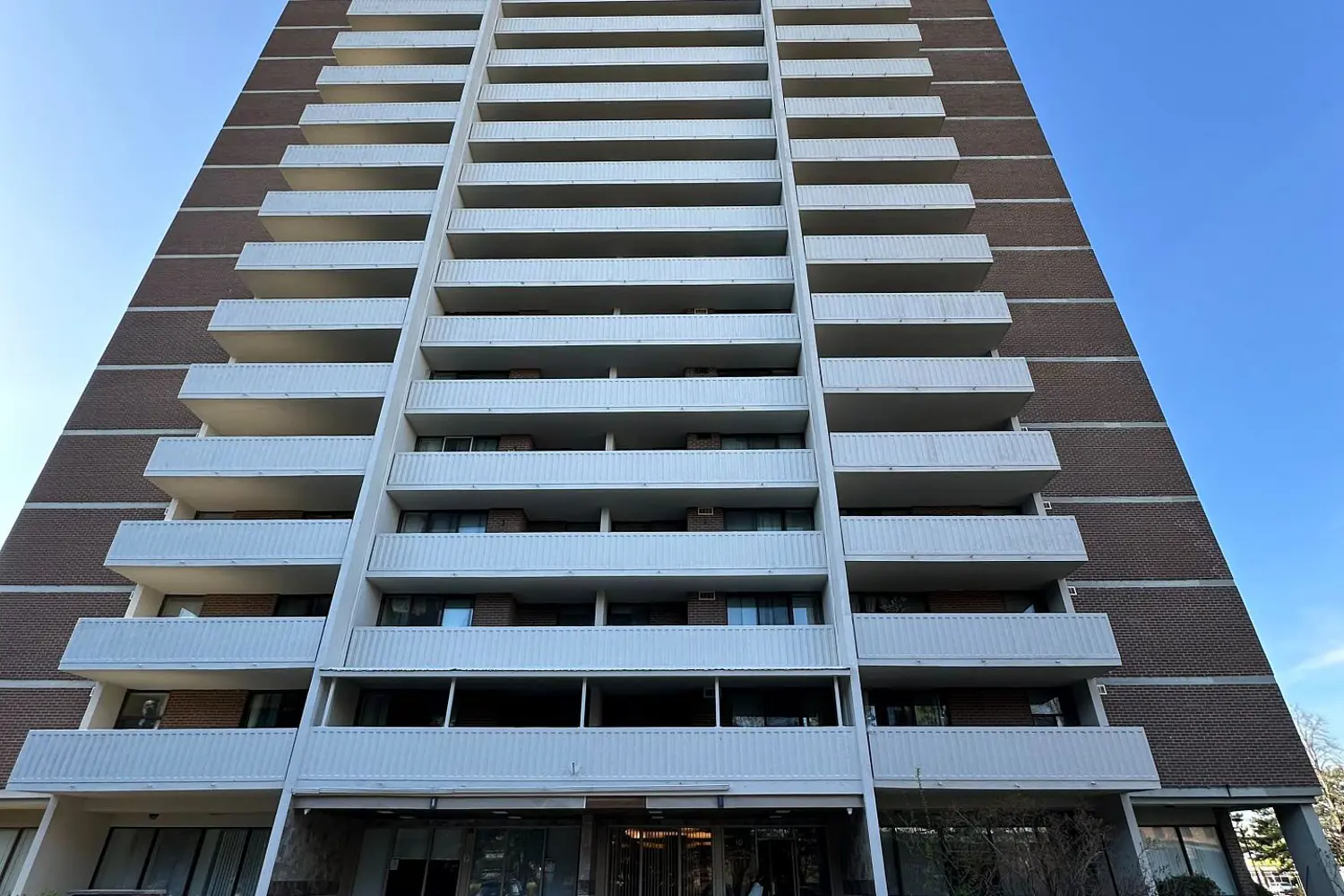 10 Tangreen Court 1504