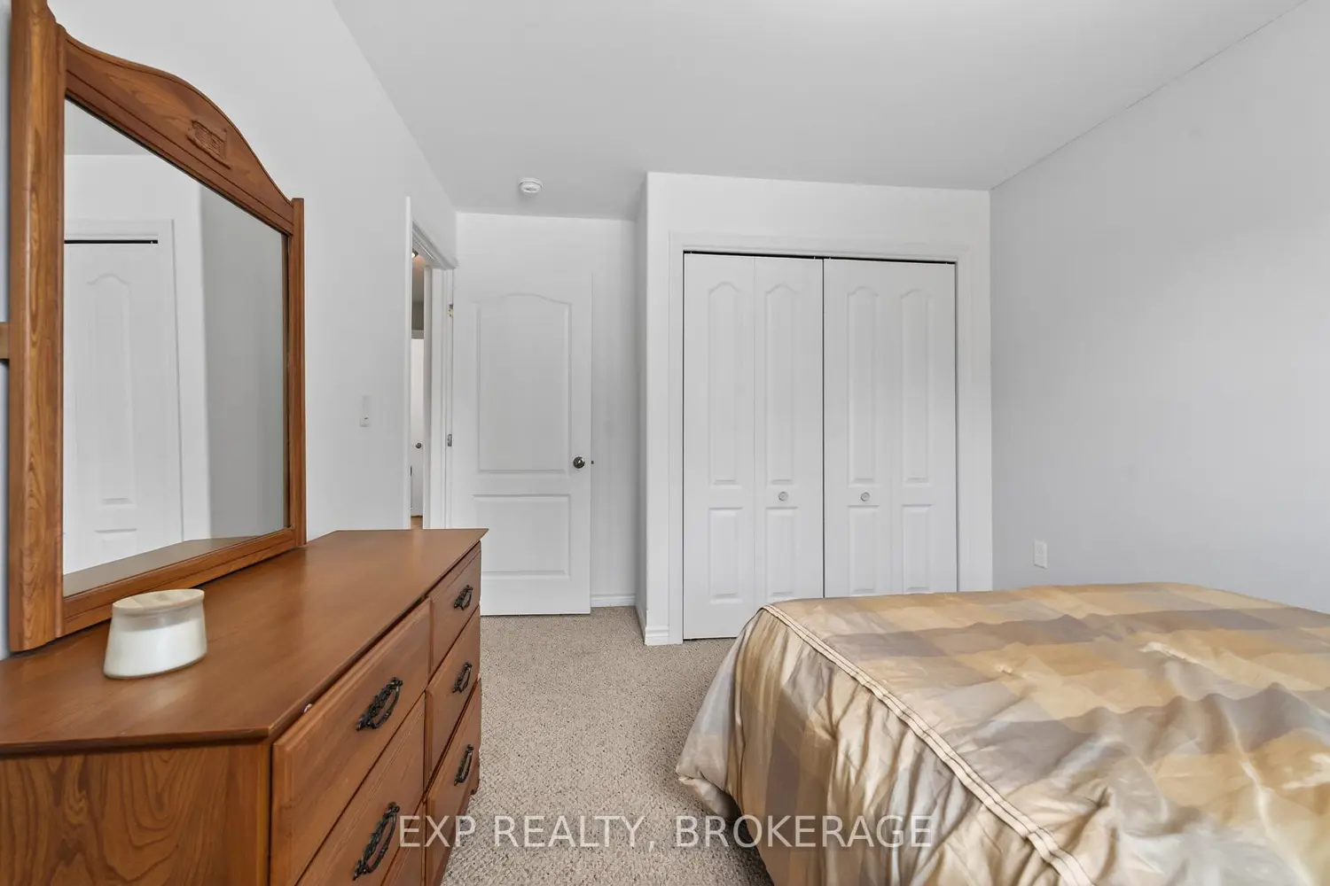 3478 Princess Street photo 4