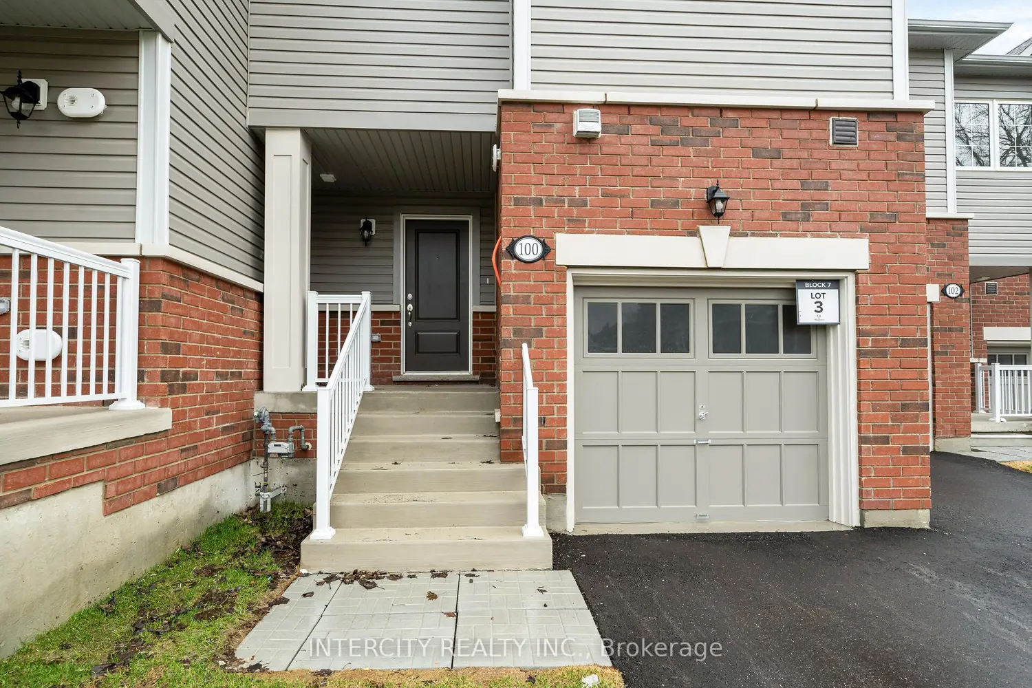 Additional image 2 of 100 Walden Drive Blk 7 Unit 3