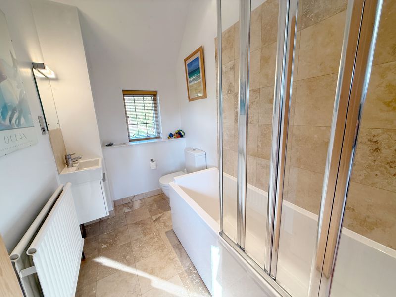 Additional image 21 of 5 bed link detached house for saleBeacon Lane, Grantham NG31