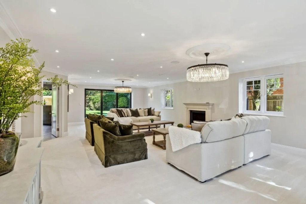 Additional image 10 of 5 bed detached house for saleHedgerley Lane, Buckinghamshire SL9