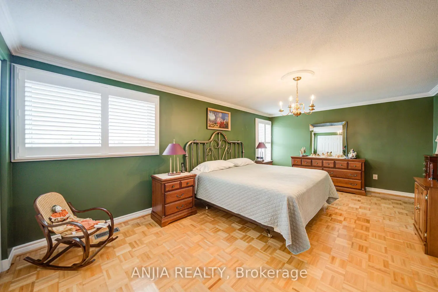 Additional image 11 of 48 Upton Crescent