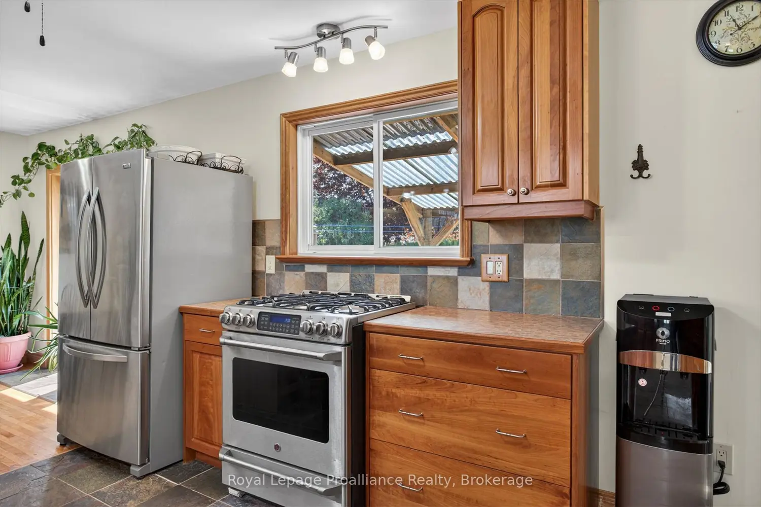 1757 Mount Pleasant Road photo 5