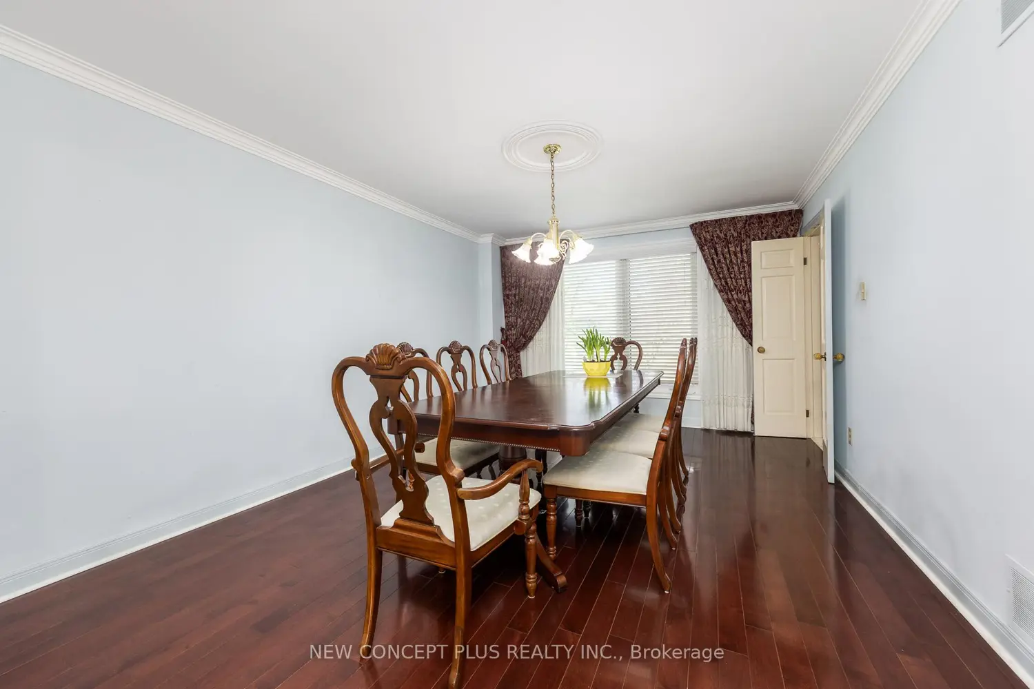 Additional image 4 of 92 Charlton Boulevard