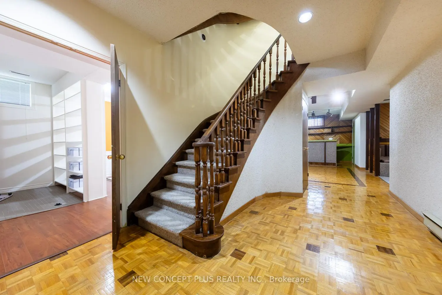 Additional image 13 of 92 Charlton Boulevard