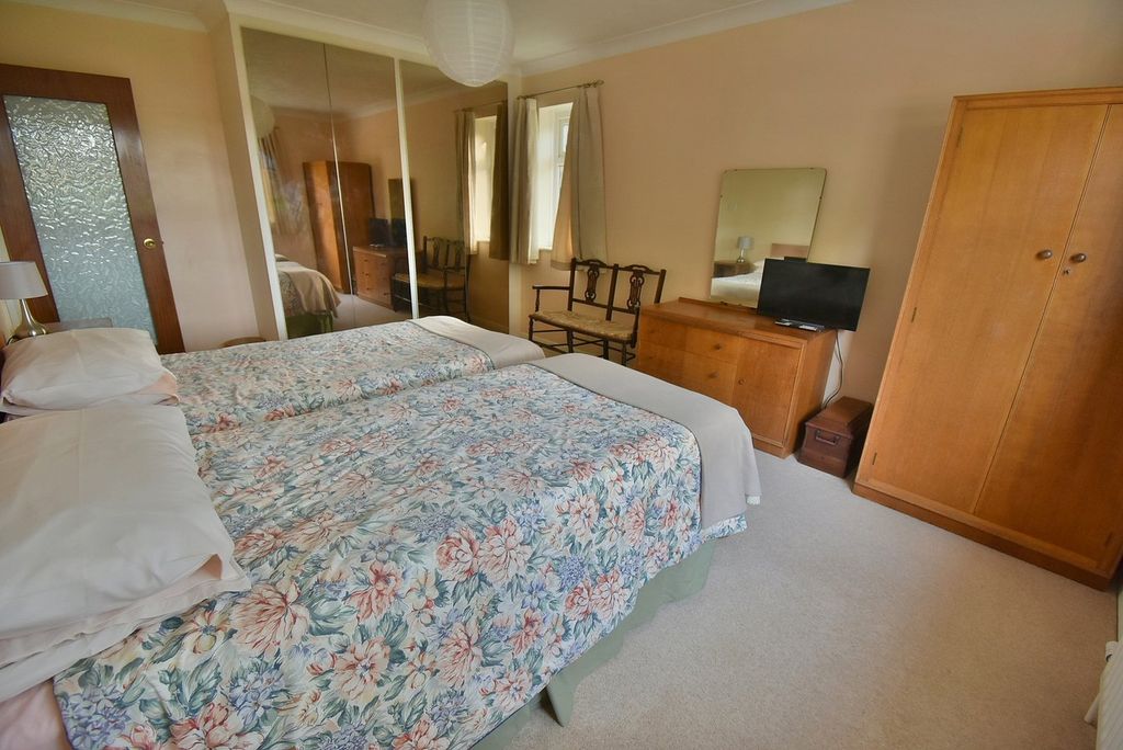 Additional image 10 of 2 bed flat for saleBeaufoys Avenue, Ferndown BH22