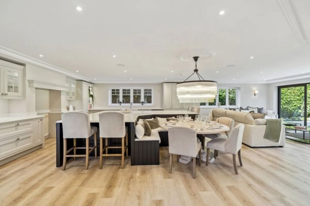 Additional image 11 of 5 bed detached house for saleHedgerley Lane, Buckinghamshire SL9