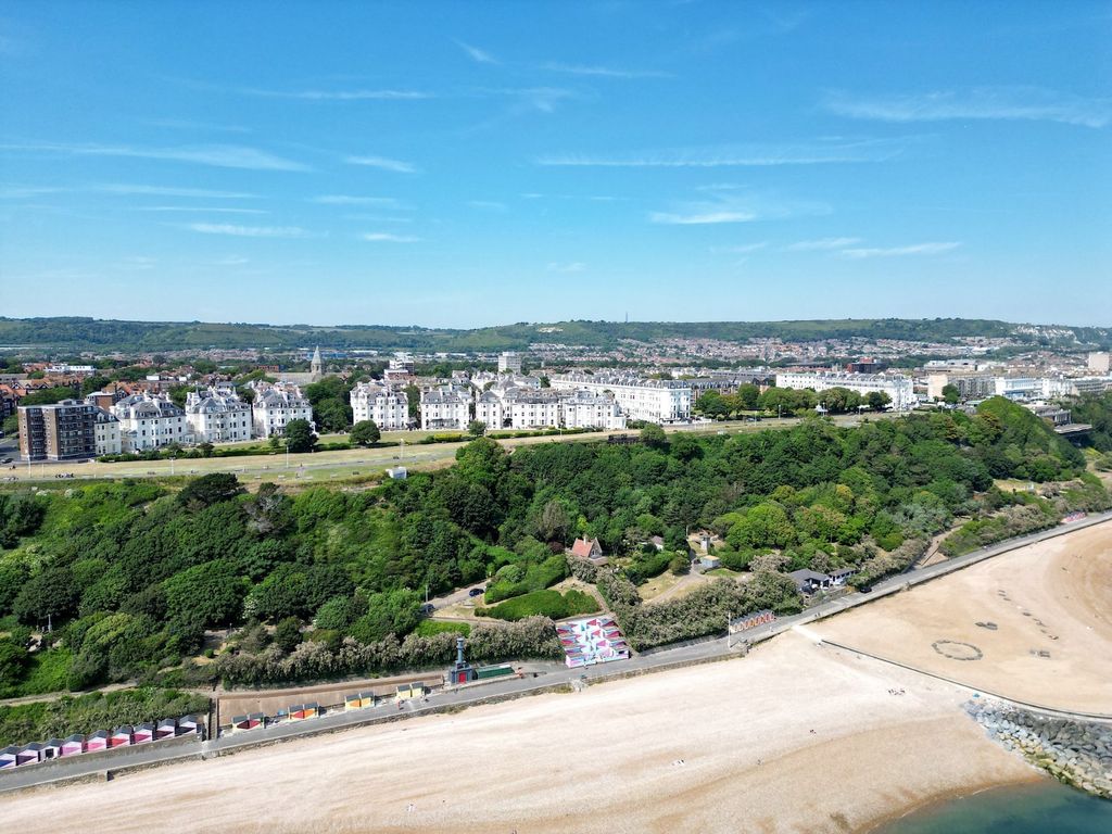 3 bed flat for saleClifton Crescent, Folkestone, Kent CT20