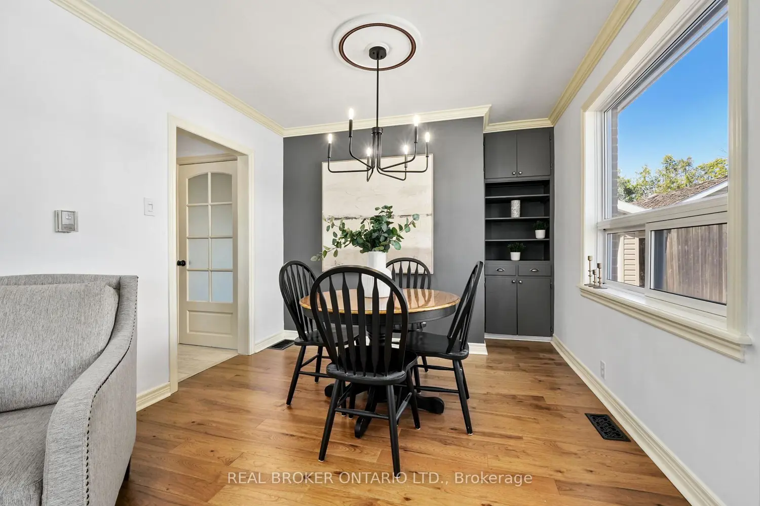 121 Goodfellow Road photo 4