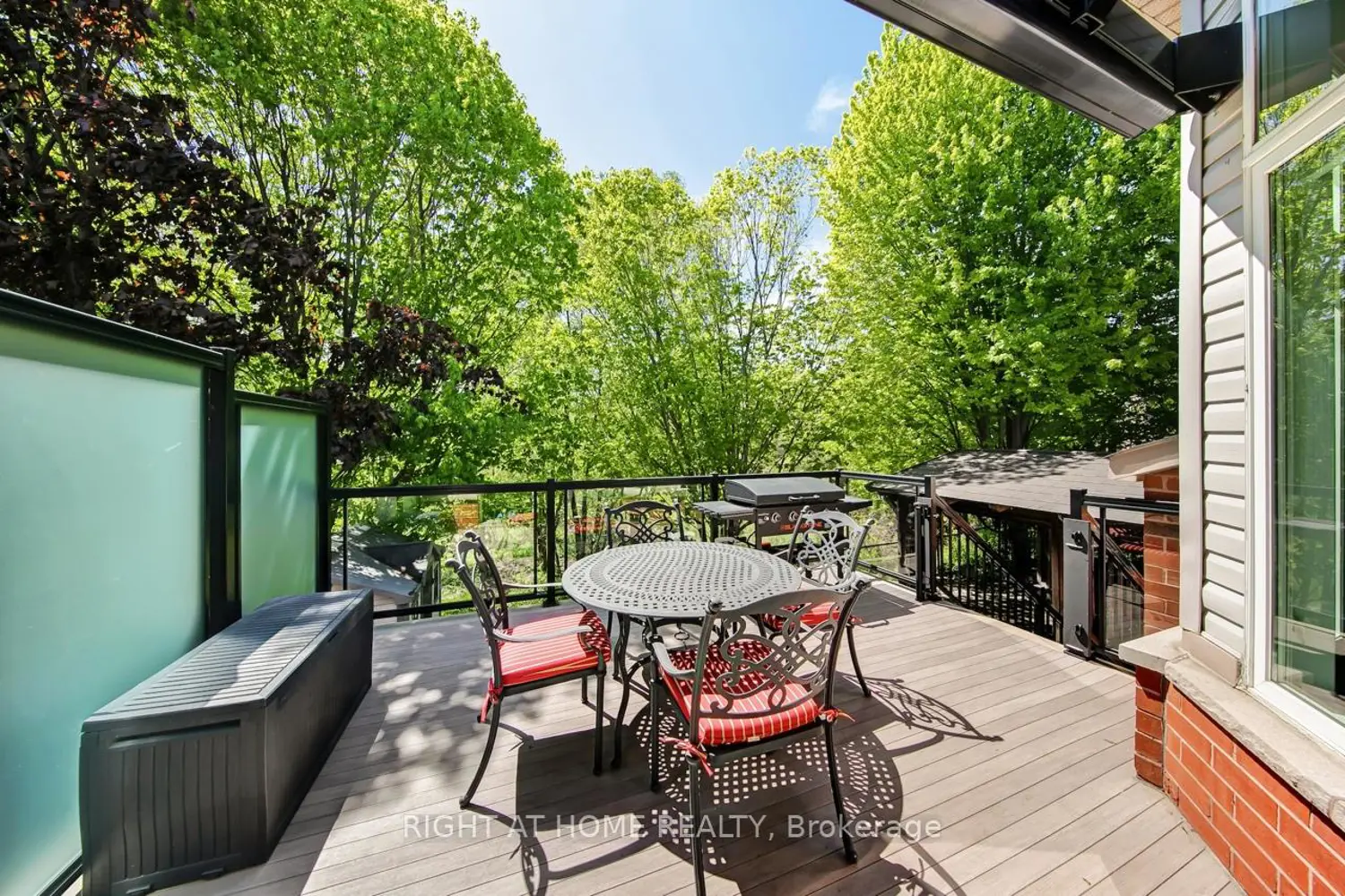 126 Moore Crescent photo 5