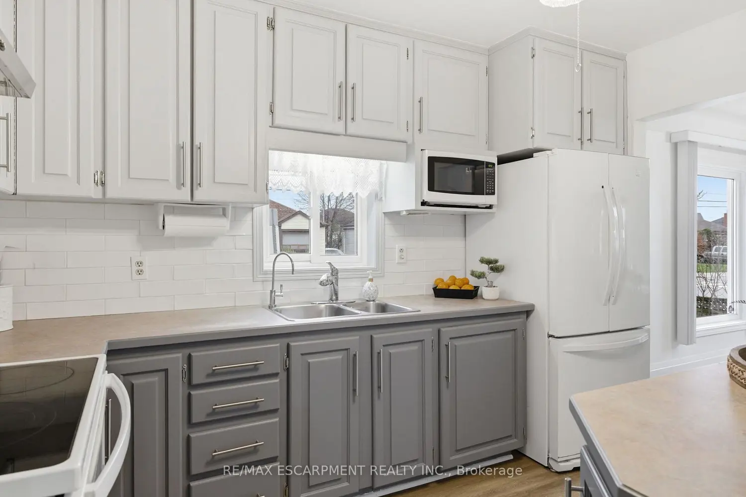 138 Glenholme Avenue photo 4