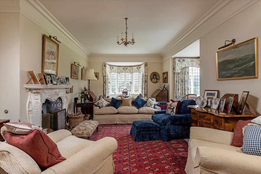 Additional image 7 of 7 bed detached house for saleWhitmead Lane, Tilford, Farnham, Surrey GU10
