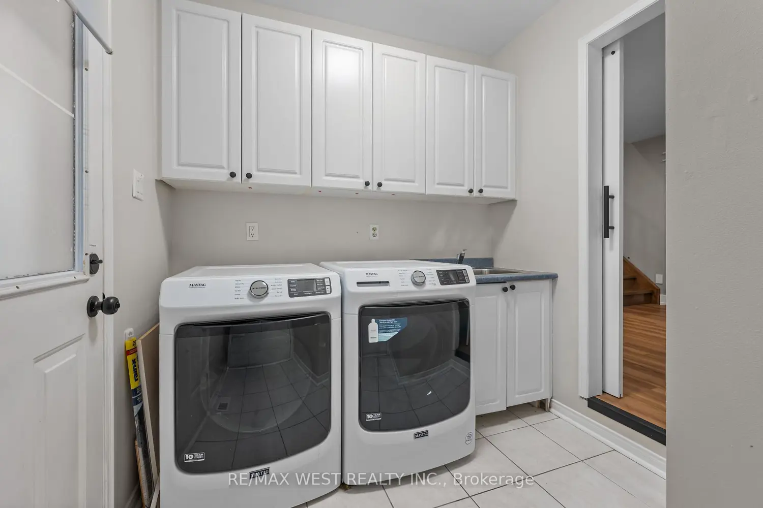 12 Berrydown Drive photo 4