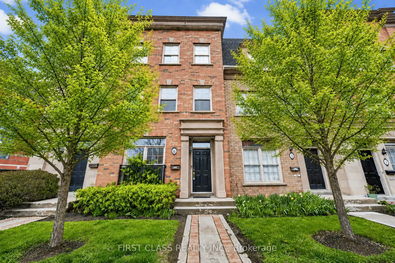 3076 Lake Shore Boulevard Th10