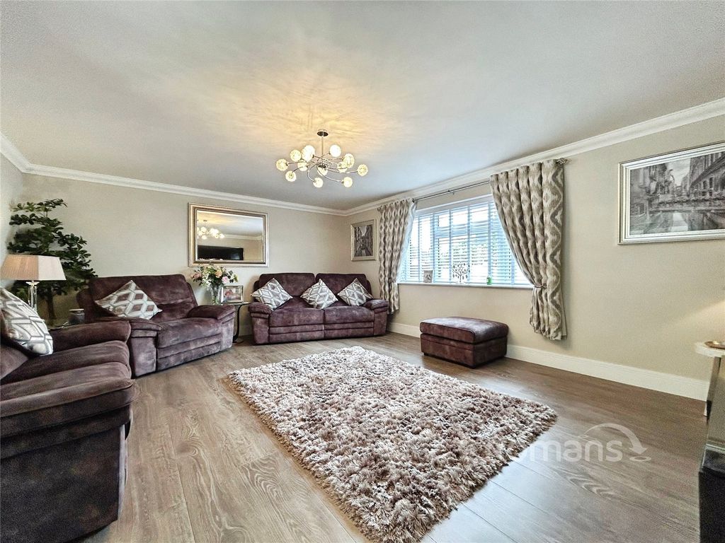 Additional image 19 of 4 bed detached house for saleGlebe Road, Farnborough, Hampshire GU14