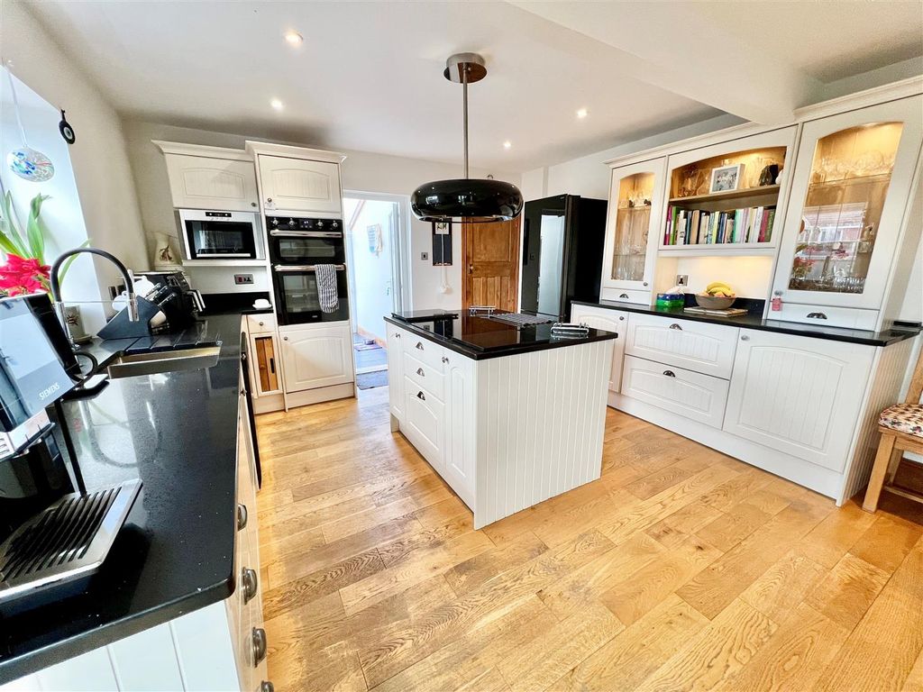 Additional image 4 of 3 bed semi-detached house for saleFreshwater, Isle Of Wight PO40
