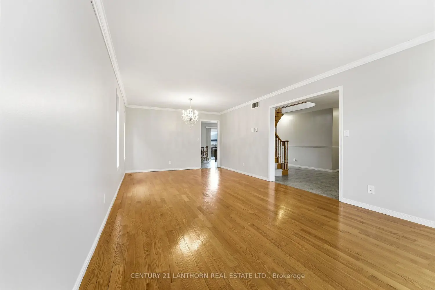 26 Linden Lane photo 3
