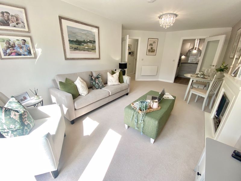 1 bed property for saleThackeray Lodge, Trinity Street PO16 photo 2