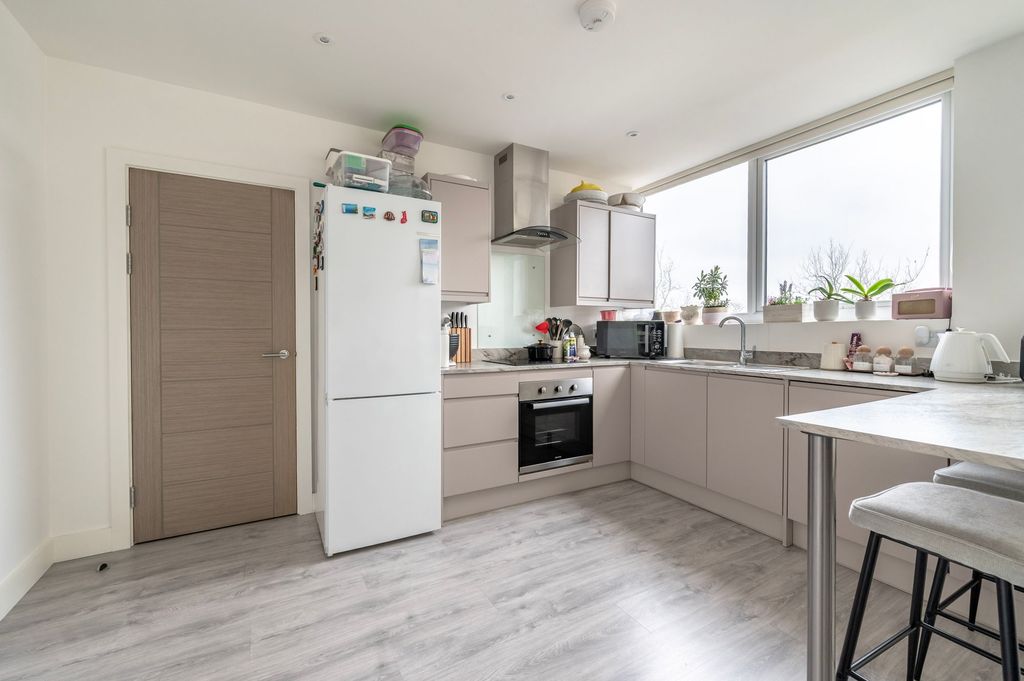 Additional image 6 of 2 bed flat for saleYarmouth Way, Great Yarmouth NR30