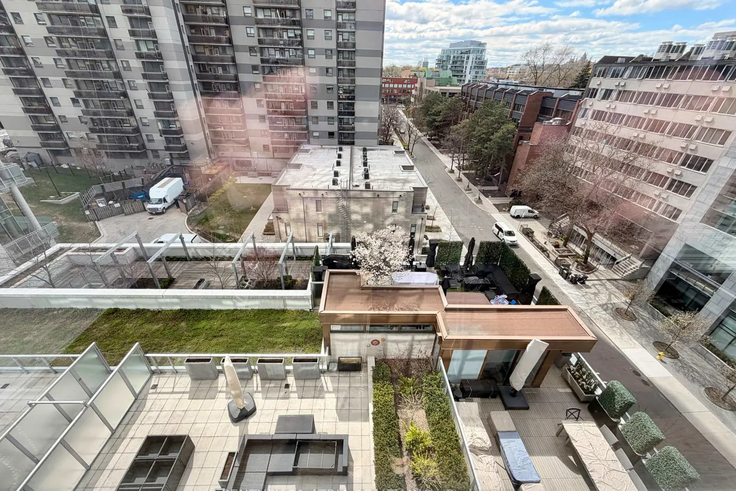 Additional image 7 of 170 Avenue Road 506
