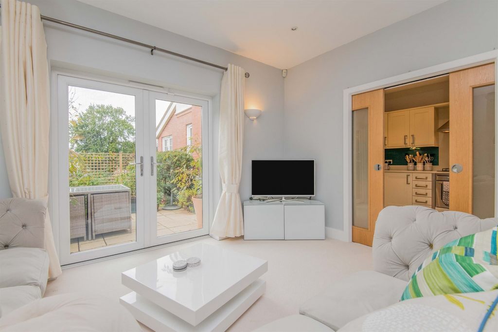 Additional image 3 of 3 bed flat for saleSalterton Road, Exmouth EX8