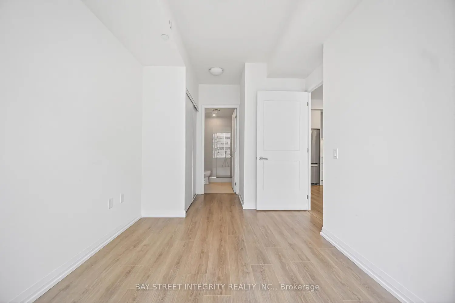 Additional image 10 of 50 Dunfield Avenue 1720