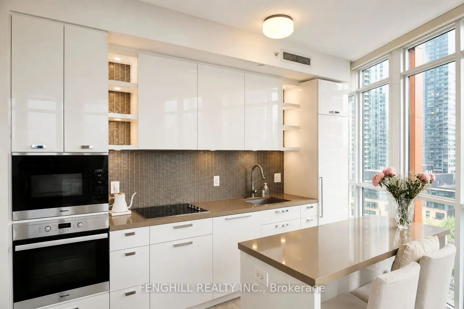 32 Davenport Road 1108