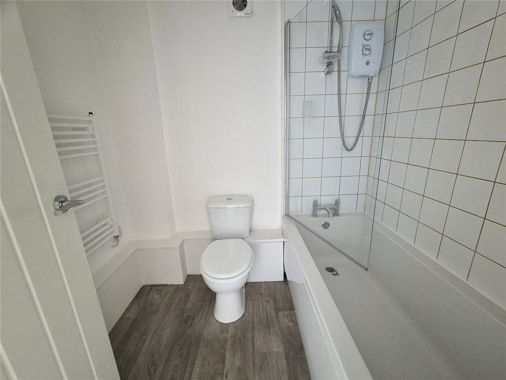Additional image 9 of 2 bed flat for saleSelwood Road, Frome, Somerset BA11