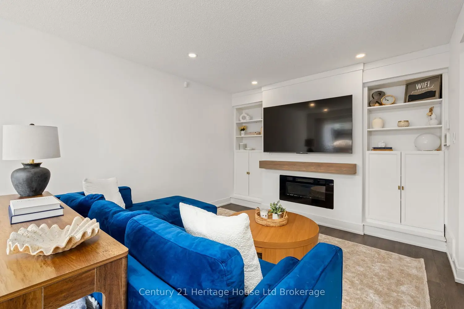 Additional image 8 of 9 San Vito Way