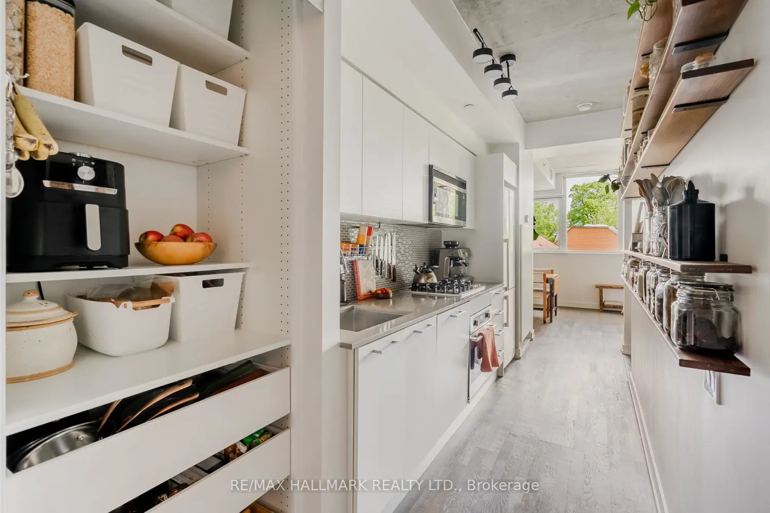 Additional image 3 of 60 Haslett Avenue 203