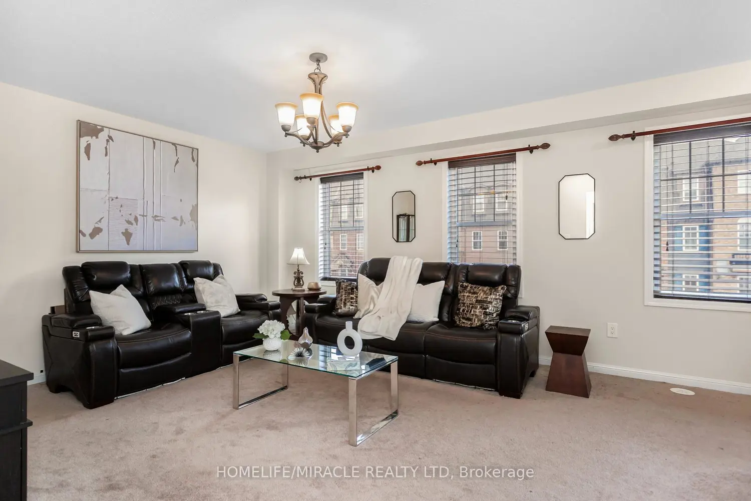 22 Crossbill Road photo 3