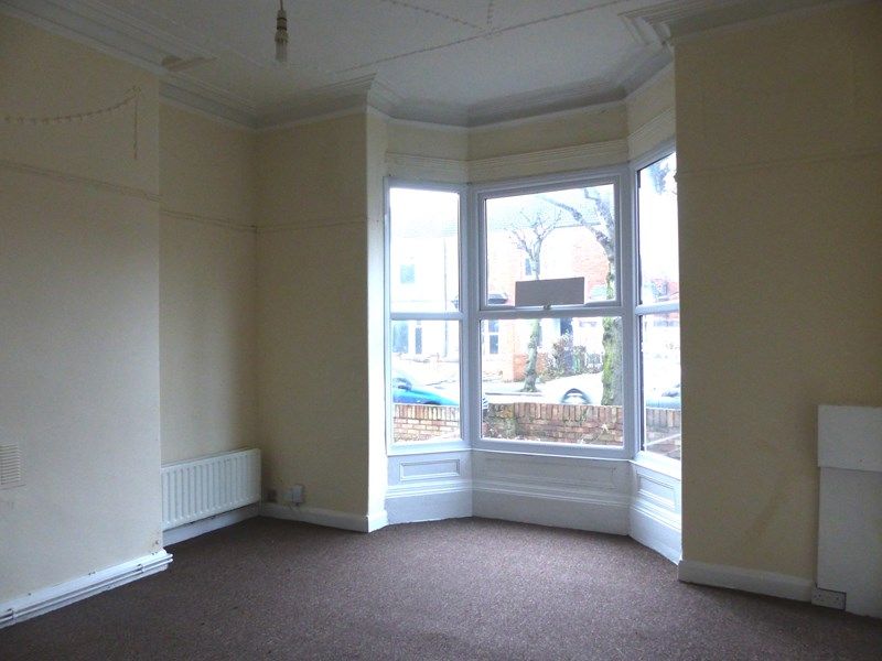 Additional image 2 of 2 bed flat for saleHainton Avenue, Grimsby DN32