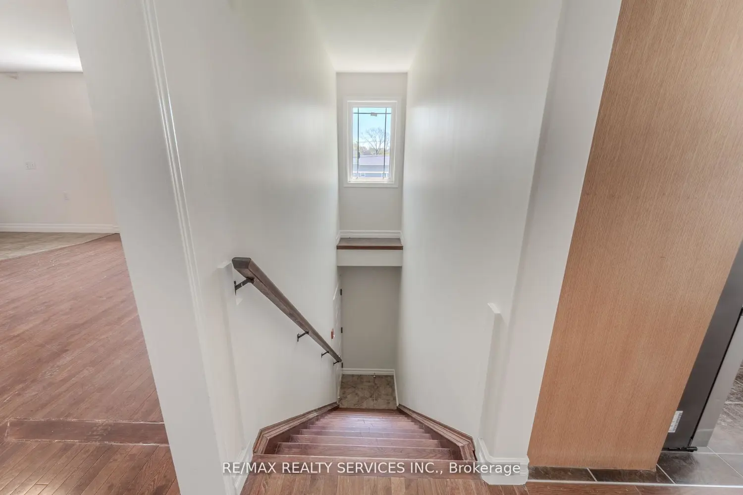 Additional image 12 of 8006 Norton Street